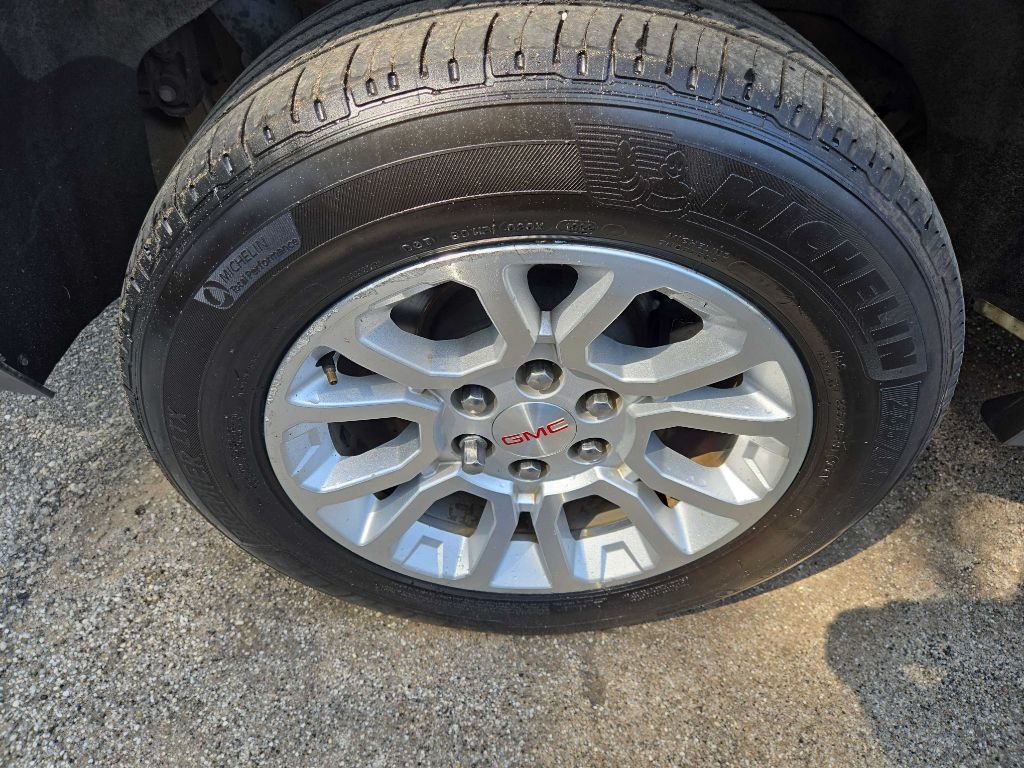 Photo 8 of this GMC YUKON XL