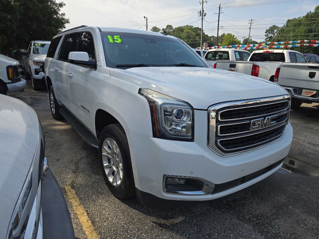 Photo 2 of this GMC YUKON XL
