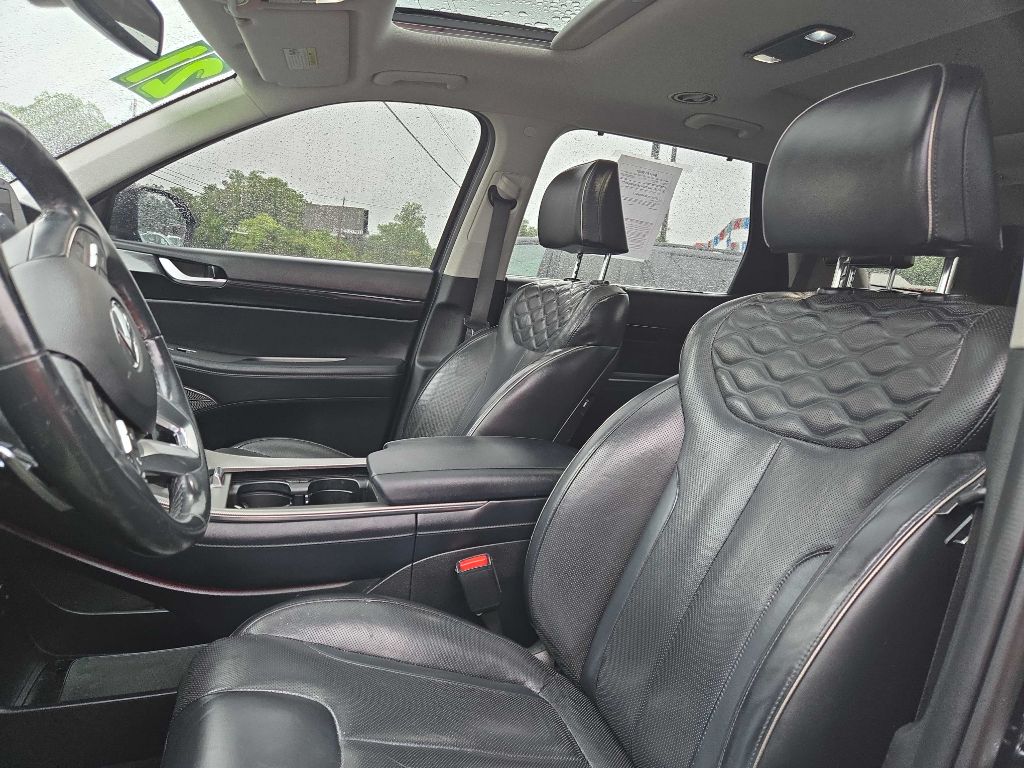 Photo 8 of this HYUNDAI PALISADE