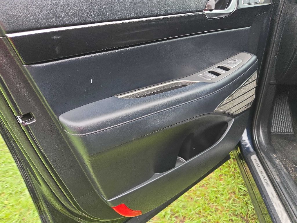 Photo 10 of this HYUNDAI PALISADE