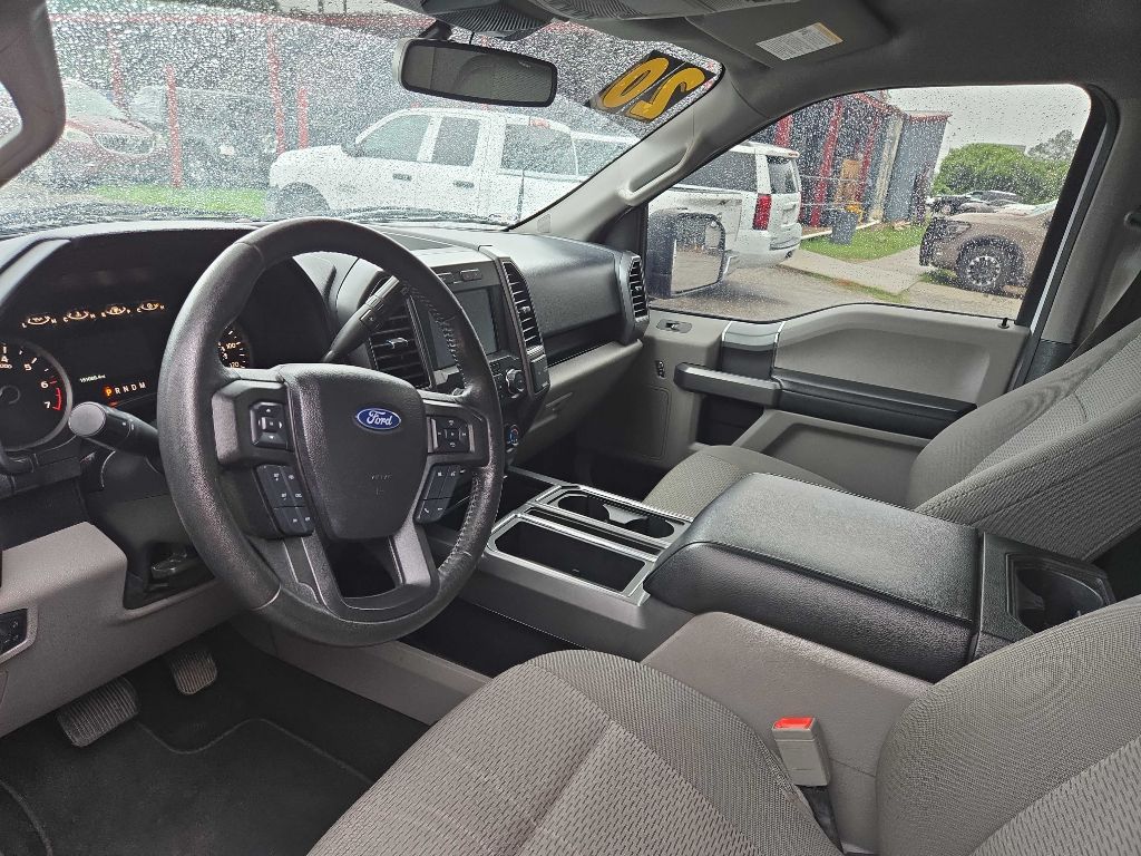 Photo 5 of this FORD F150