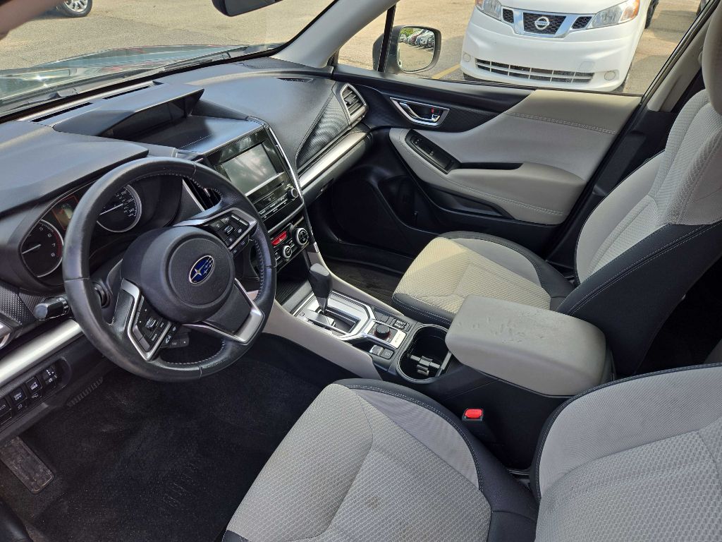 Photo 3 of this SUBARU FORESTER