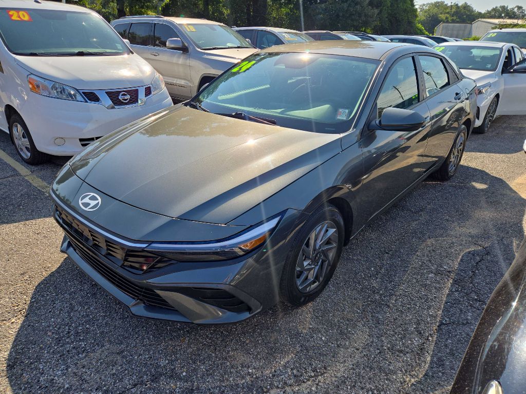 2024 HYUNDAI ELANTRA