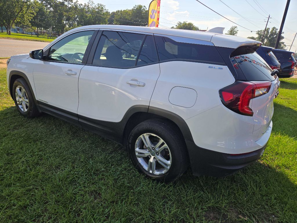 Photo 6 of this GMC TERRAIN