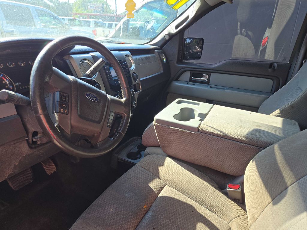 Photo 6 of this FORD F150