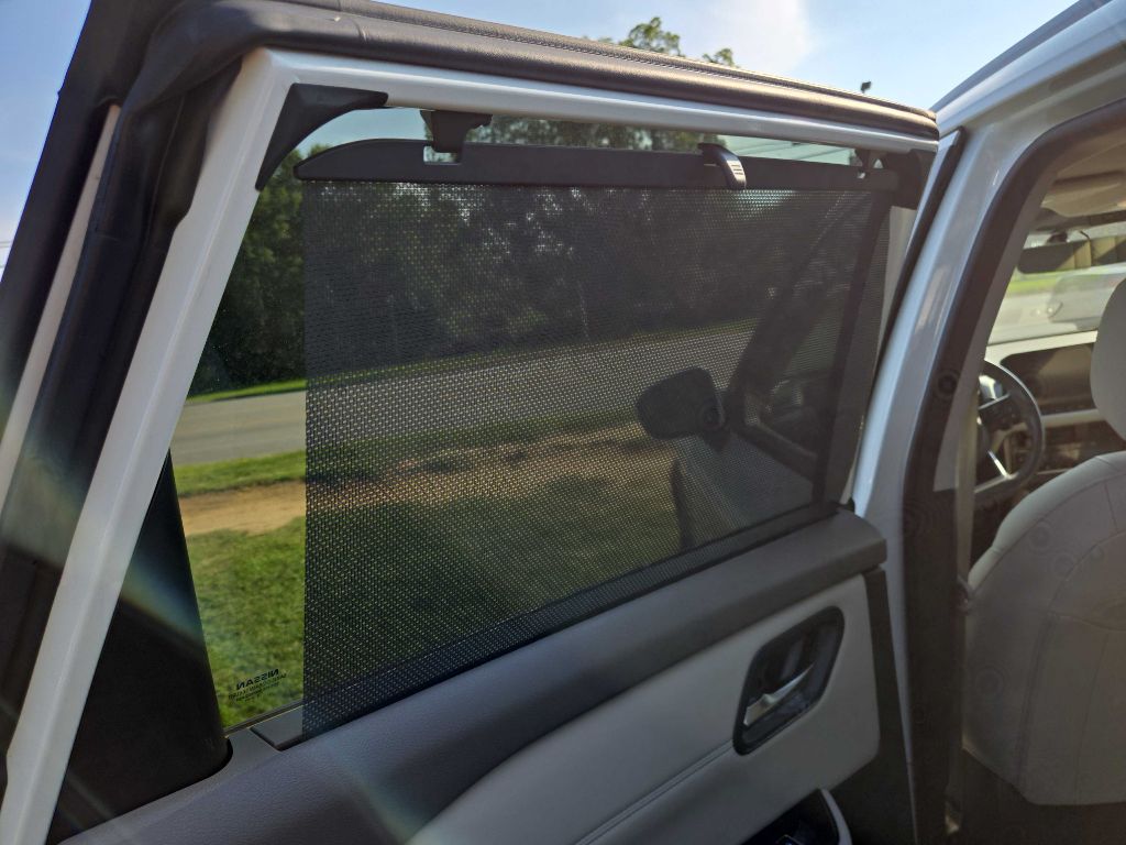 Photo 11 of this NISSAN ROGUE