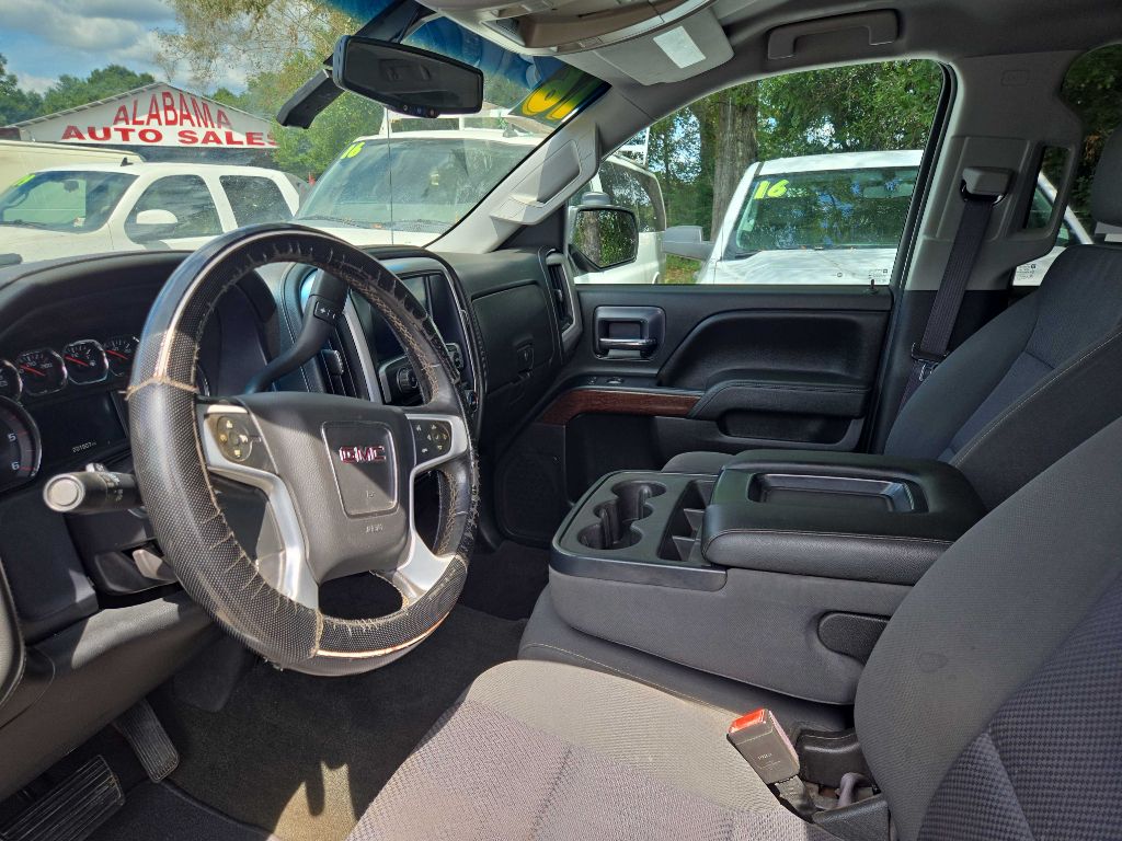 Photo 4 of this GMC SIERRA