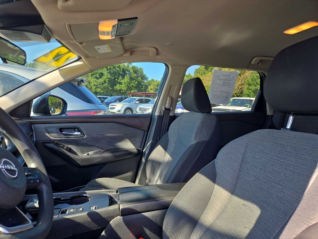 Photo 9 of this NISSAN ROGUE