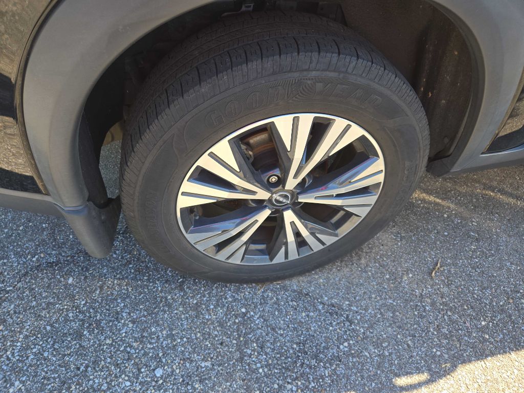 Photo 6 of this NISSAN ROGUE