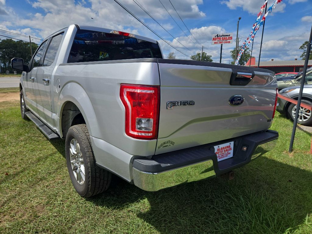 Photo 4 of this FORD F150