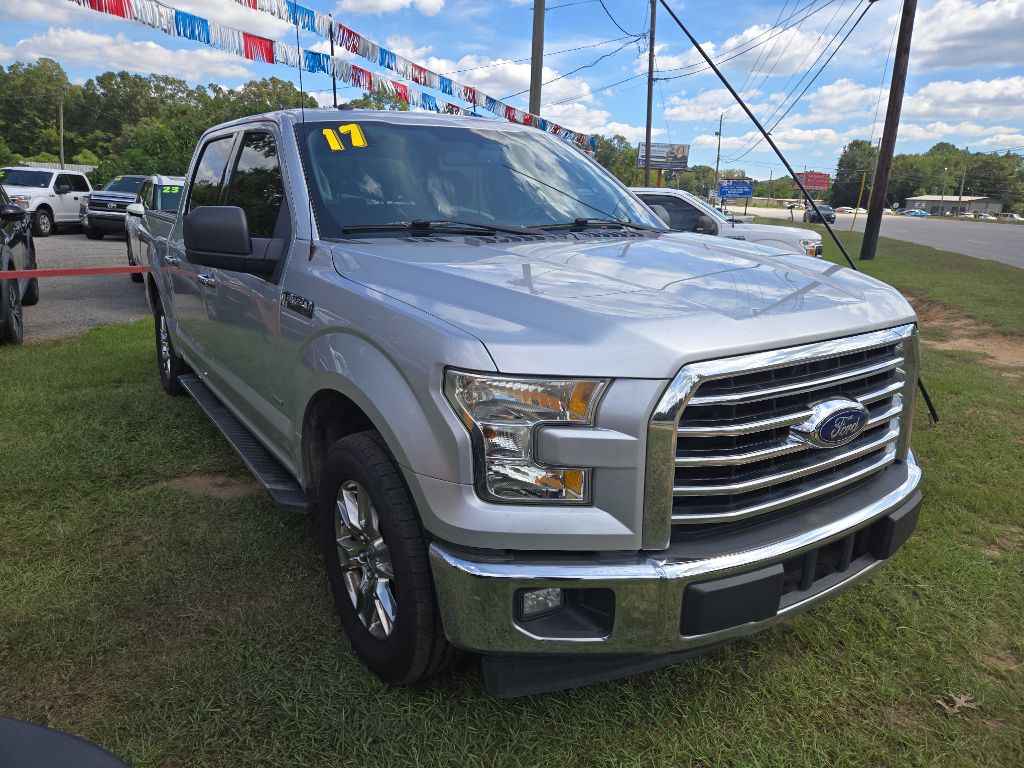 Photo 2 of this FORD F150