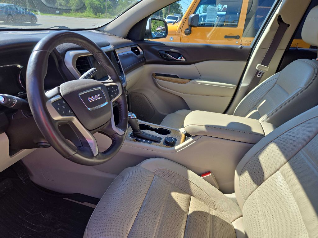 Photo 8 of this GMC ACADIA