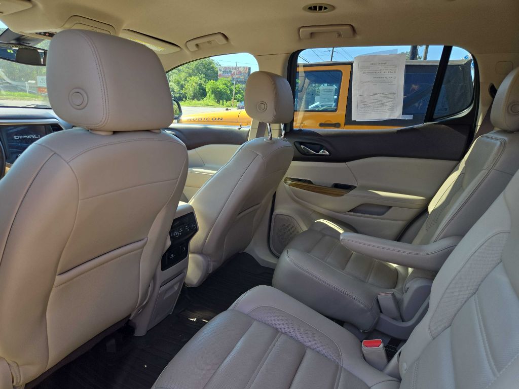 Photo 10 of this GMC ACADIA