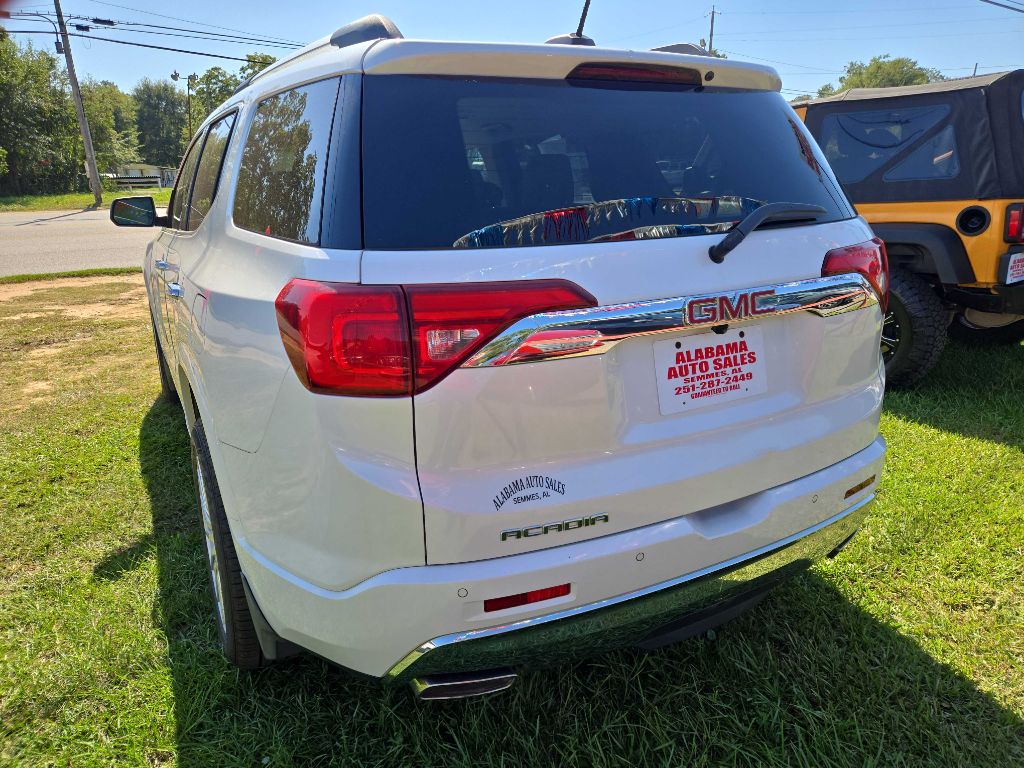Photo 5 of this GMC ACADIA