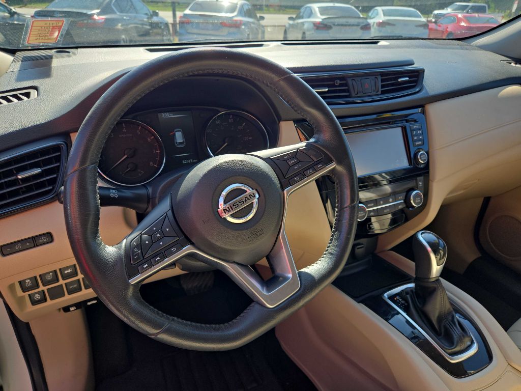 Photo 9 of this NISSAN ROGUE