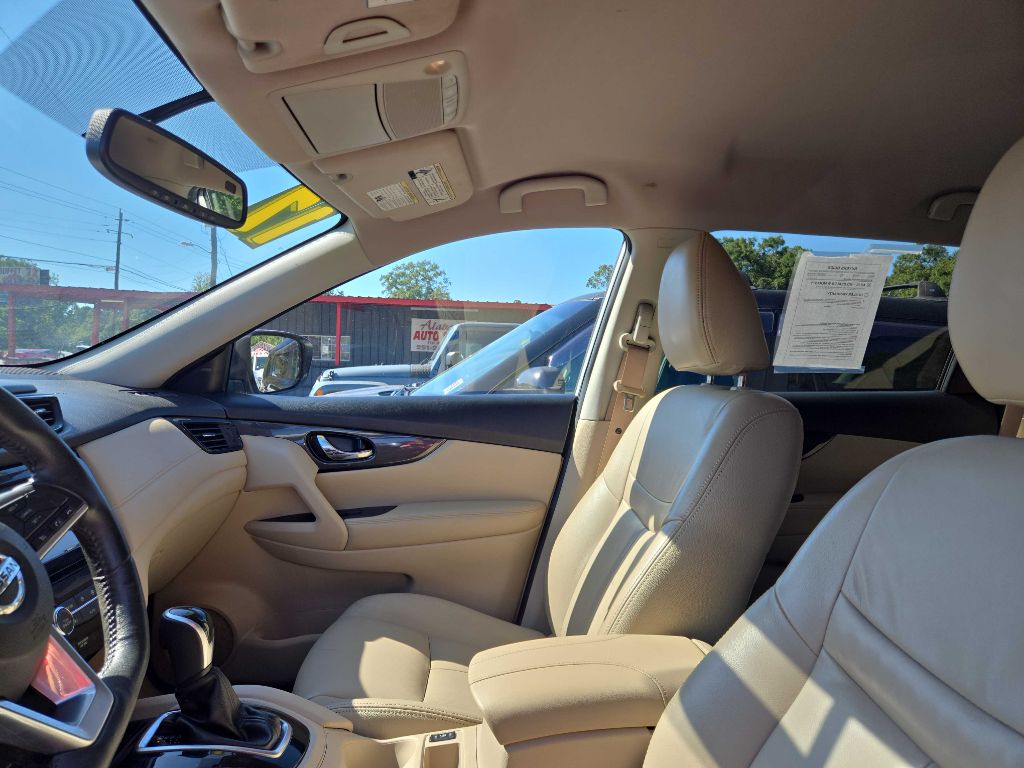 Photo 8 of this NISSAN ROGUE