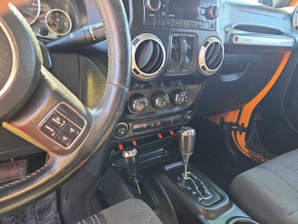Photo 11 of this JEEP WRANGLER