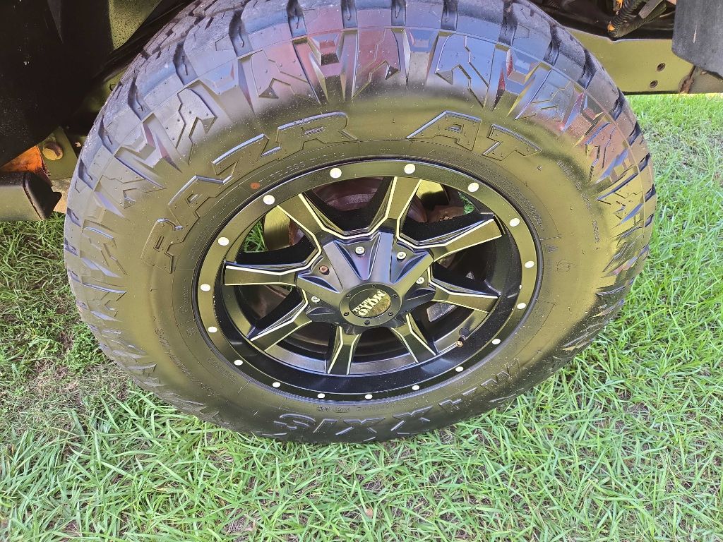 Photo 7 of this JEEP WRANGLER
