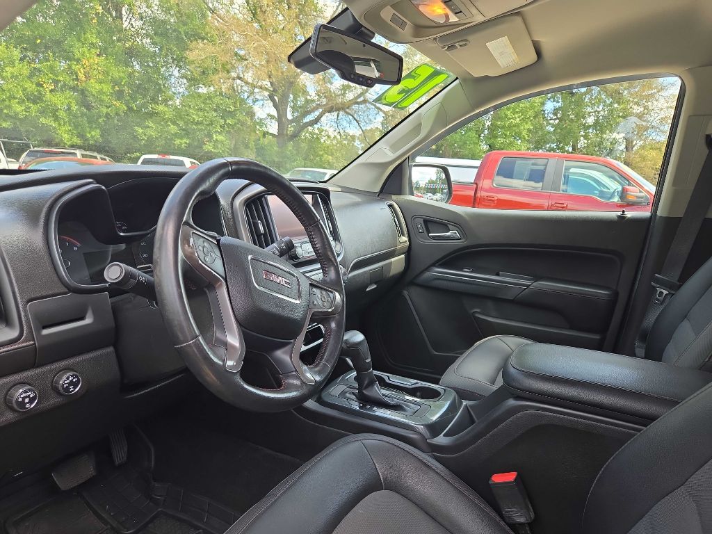 Photo 7 of this GMC CANYON