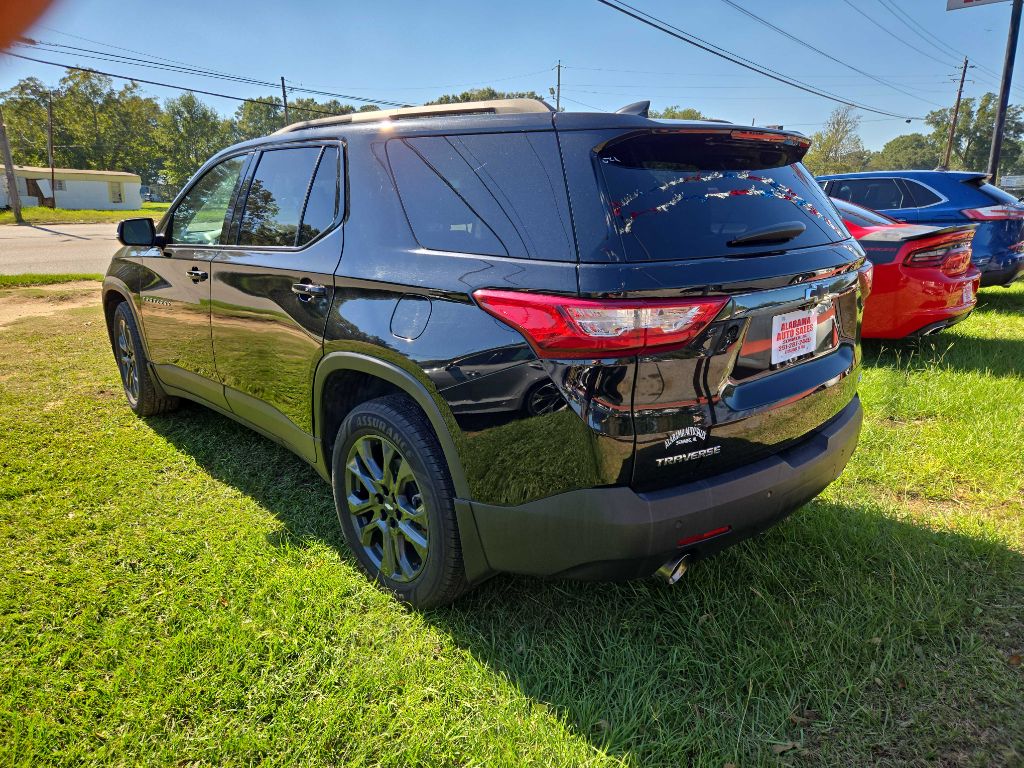 Photo 4 of this CHEVROLET TRAVERSE