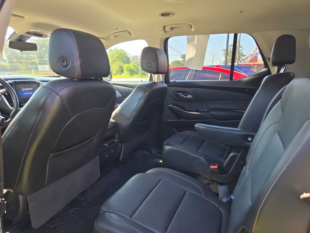 Photo 10 of this CHEVROLET TRAVERSE