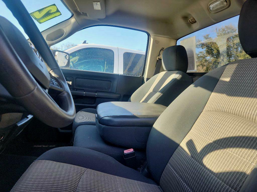 Photo 5 of this DODGE RAM 1500