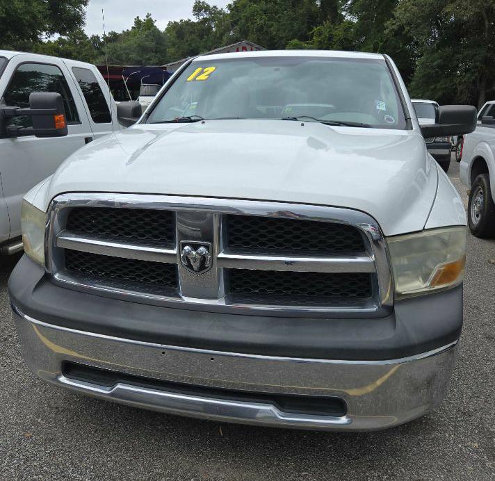 Photo 2 of this DODGE RAM 1500