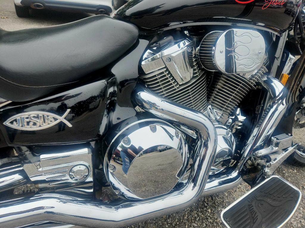 Photo 7 of this HONDA VTX1800