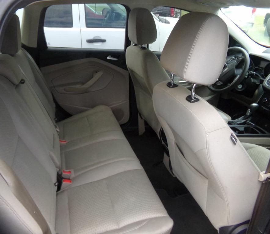 Photo 7 of this FORD ESCAPE