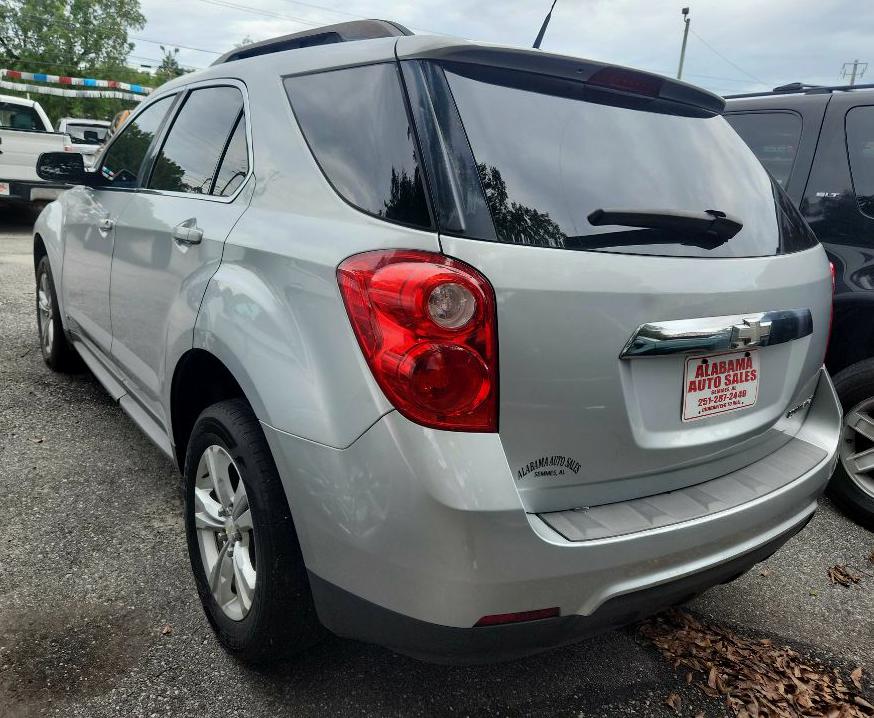 Photo 2 of this CHEVROLET EQUINOX