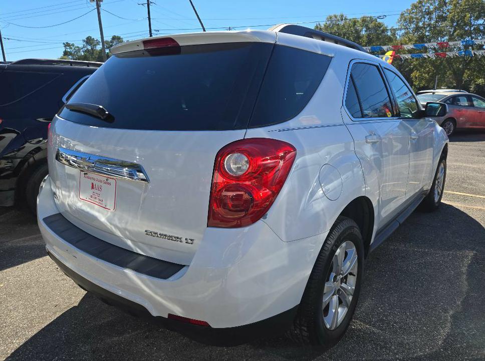 Photo 4 of this CHEVROLET EQUINOX