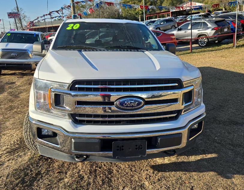 Photo 2 of this FORD F150