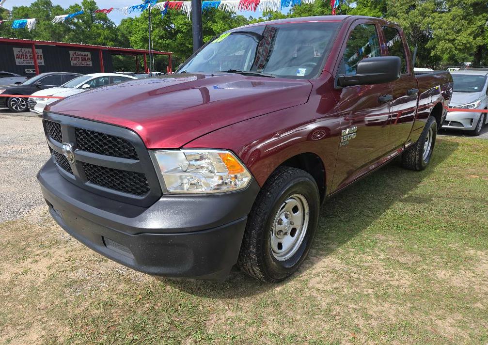 Photo 4 of this RAM 1500 CLASSIC