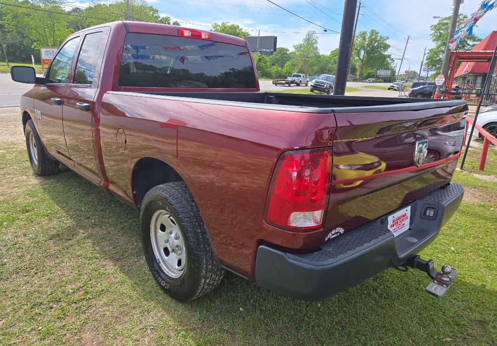 Photo 5 of this RAM 1500 CLASSIC