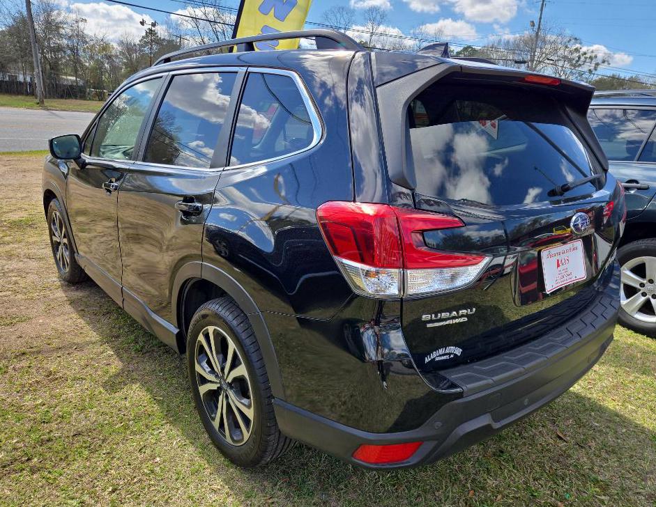 Photo 3 of this SUBARU FORESTER