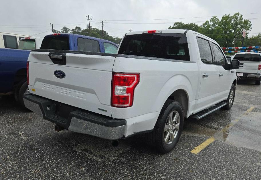 Photo 4 of this FORD F150
