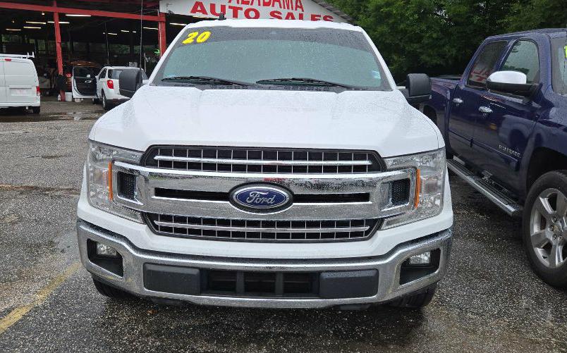 Photo 2 of this FORD F150