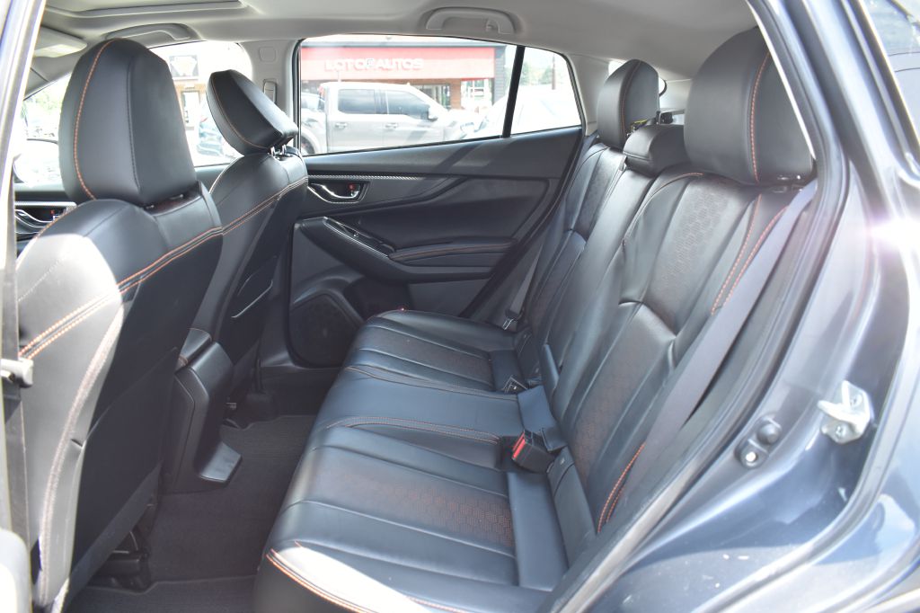 Additional photo of vehicle.