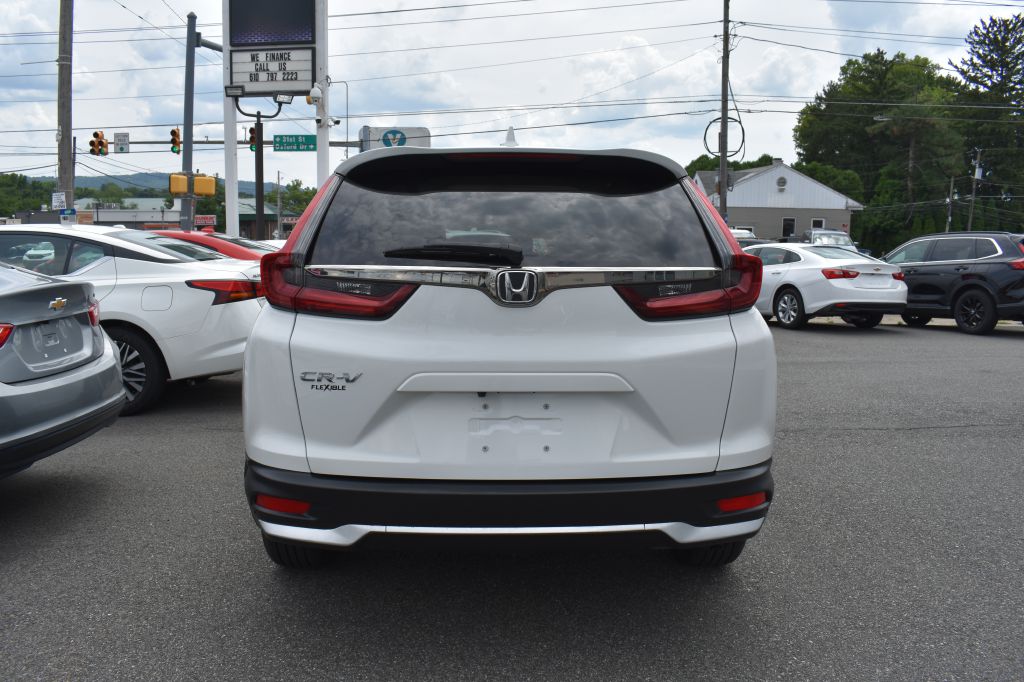 Additional photo of vehicle.