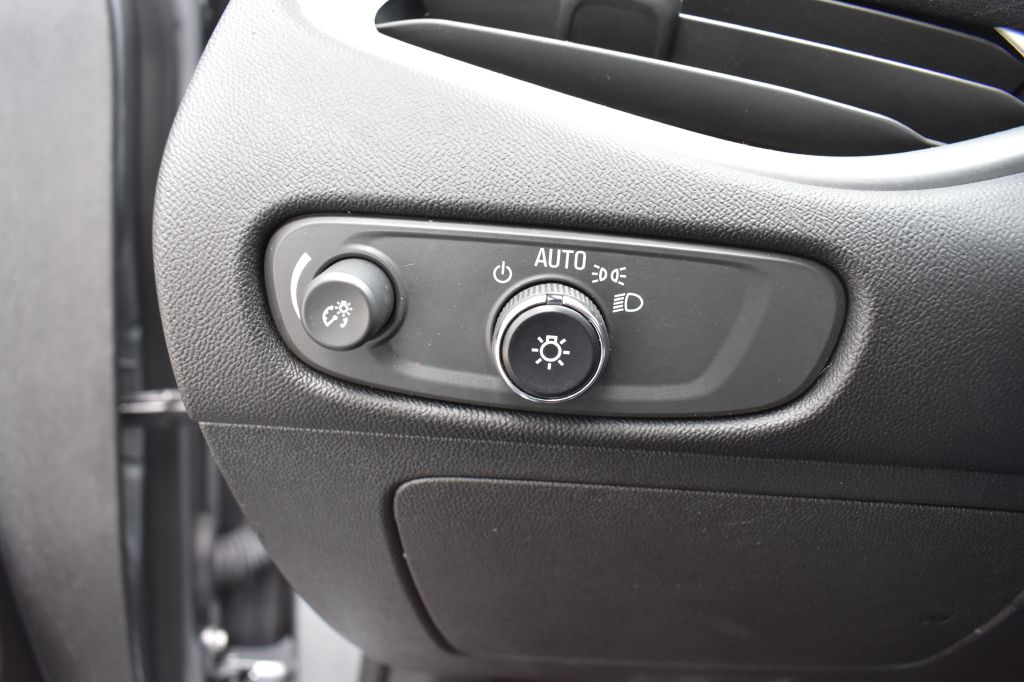 2023 Chevrolet Malibu 1LT - Photo 18