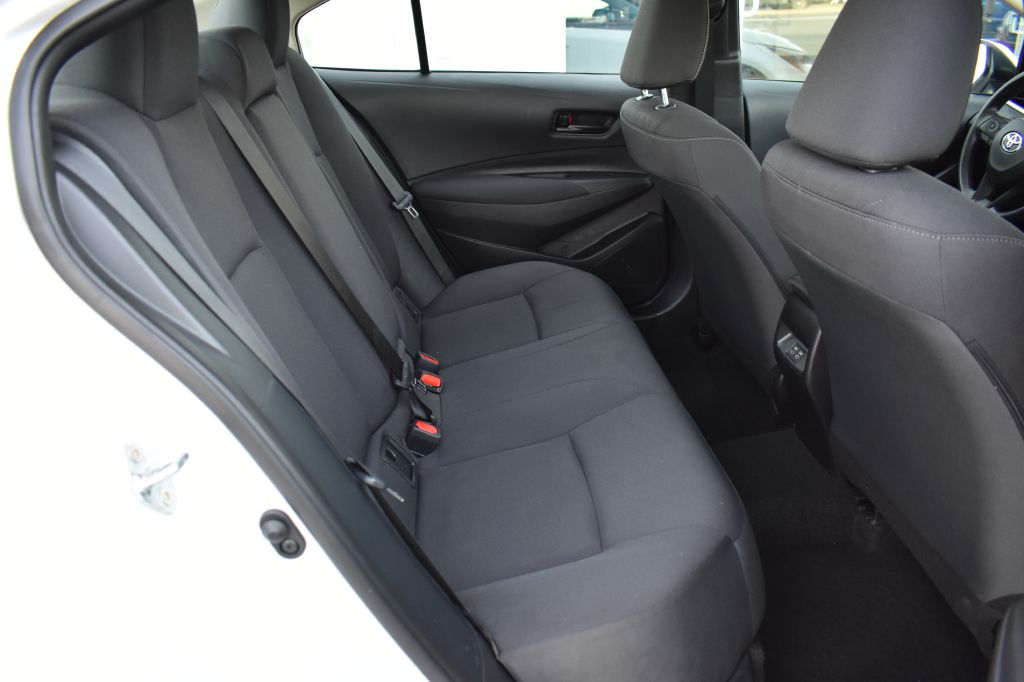 Additional photo of vehicle.
