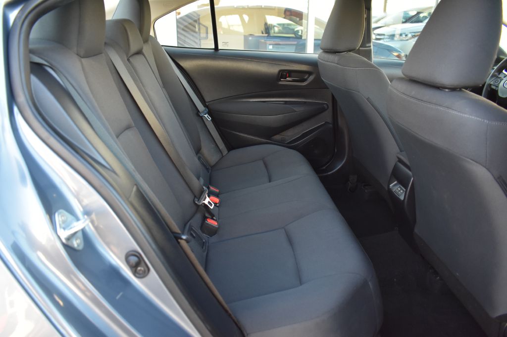 Additional photo of vehicle.