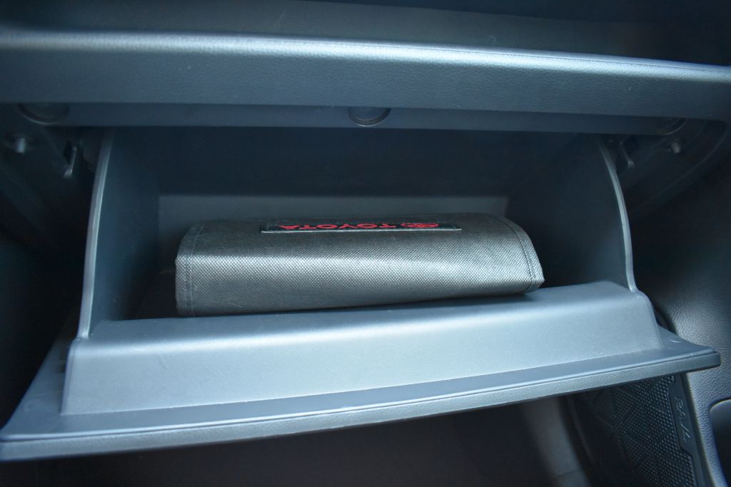 Additional photo of vehicle.