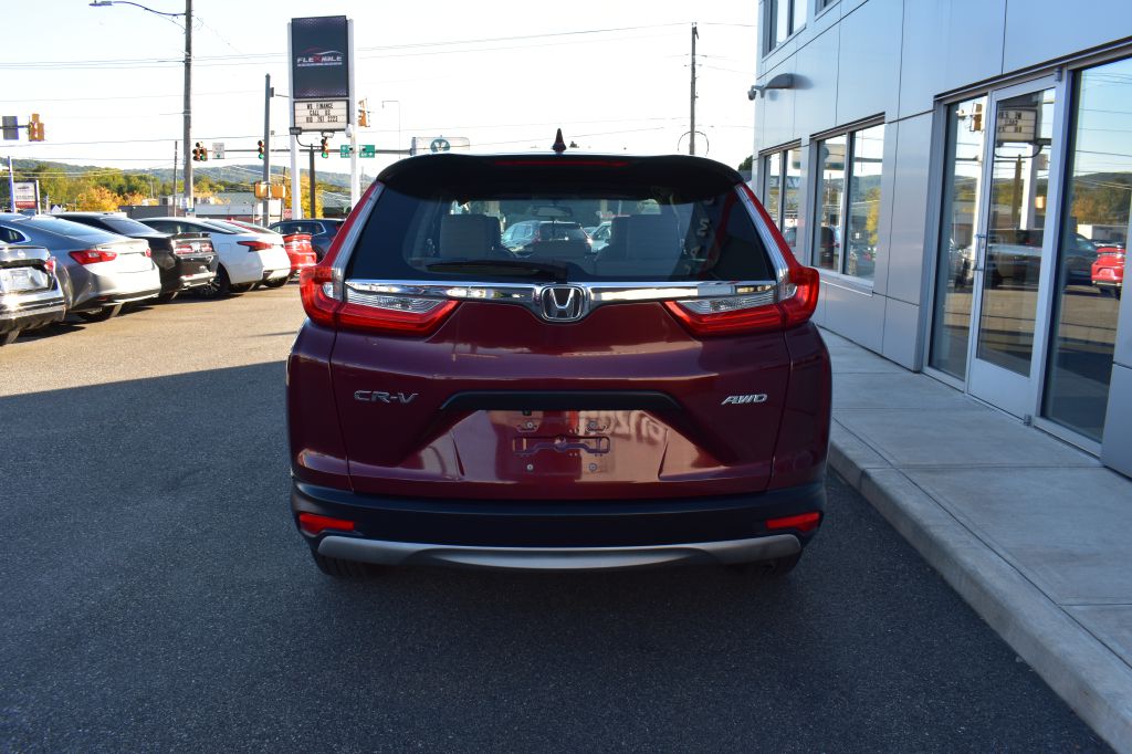 Additional photo of vehicle.
