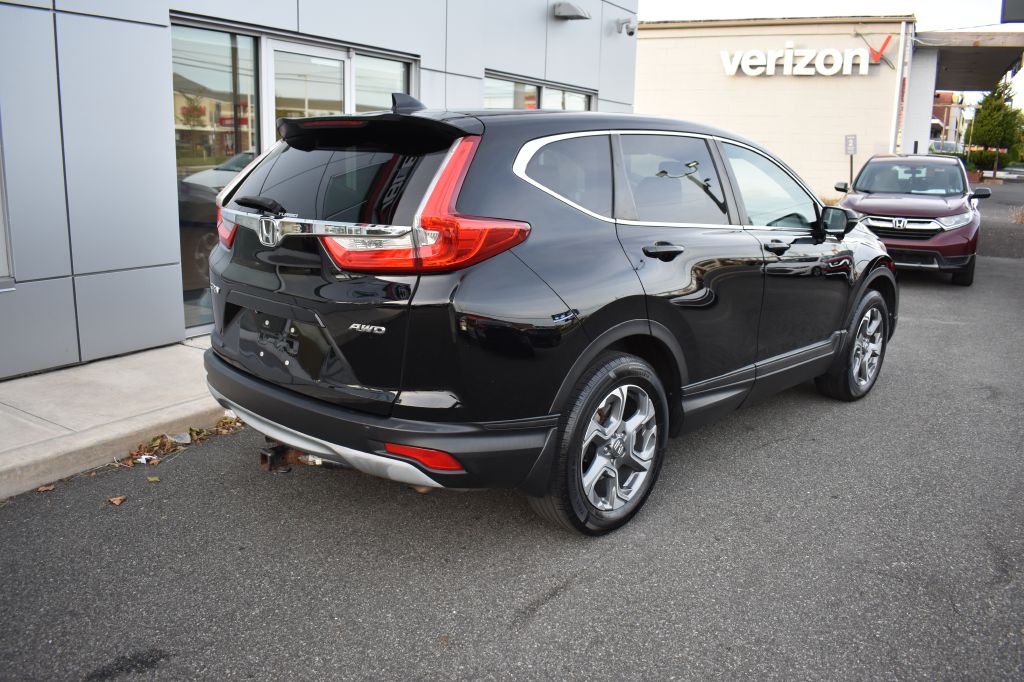 Additional photo of vehicle.