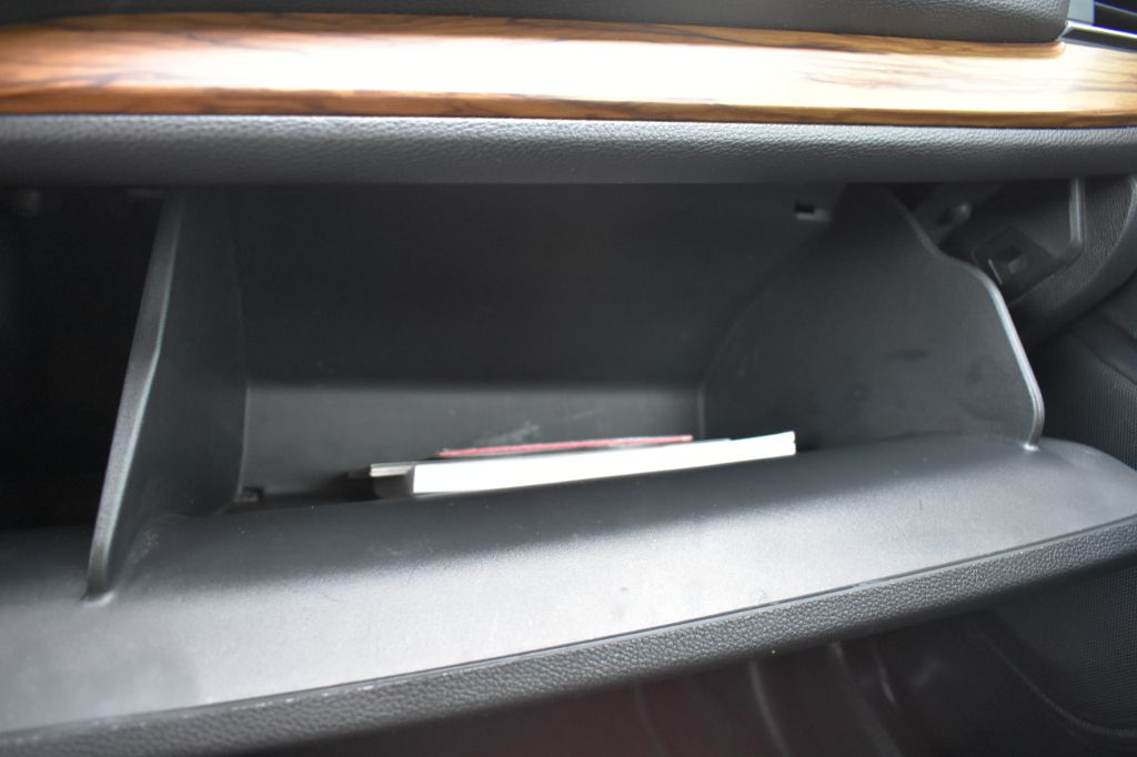 Additional photo of vehicle.