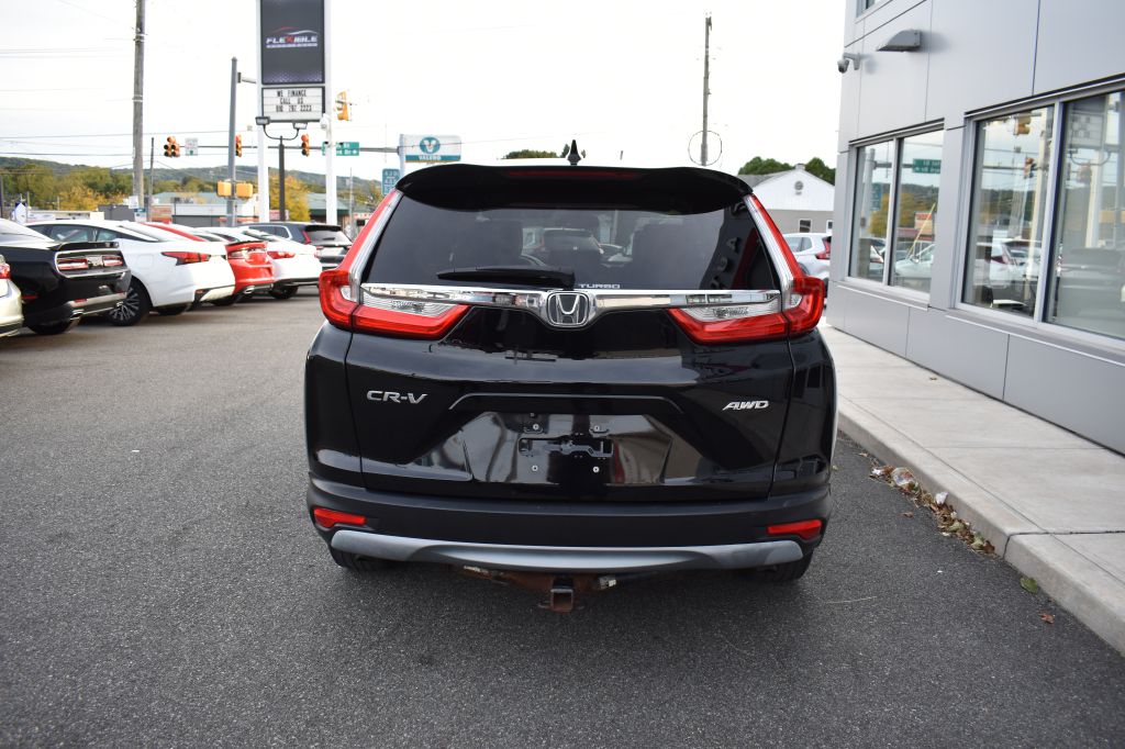 Additional photo of vehicle.