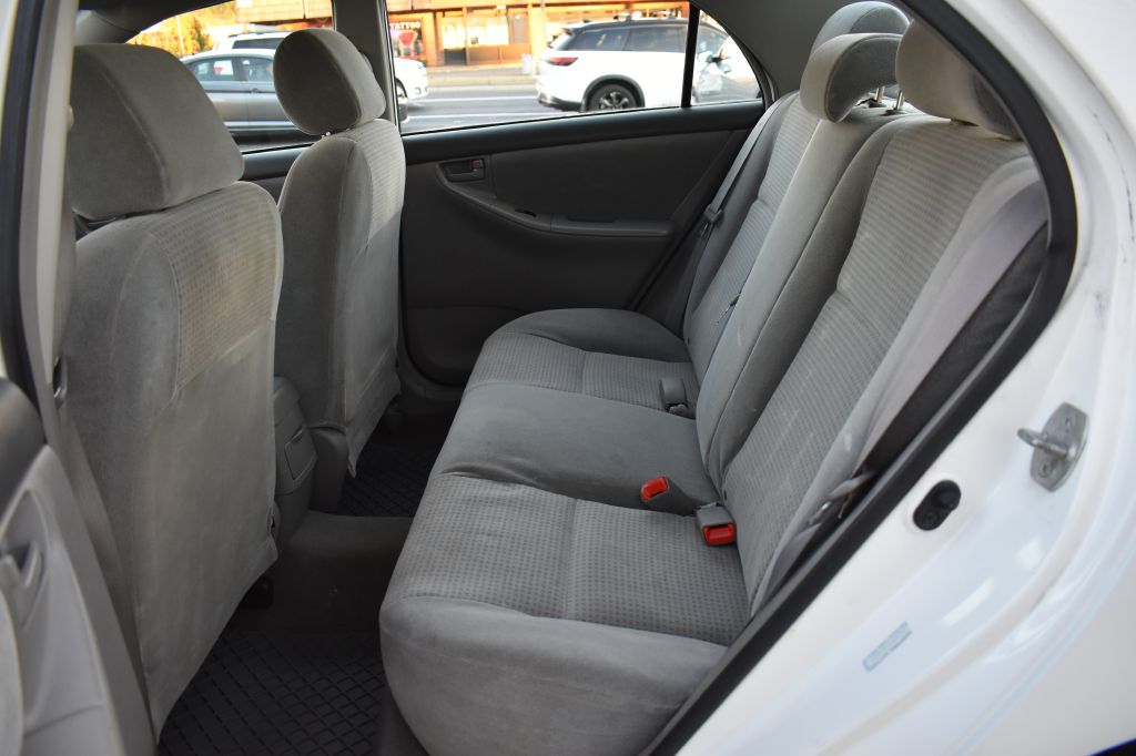 Additional photo of vehicle.