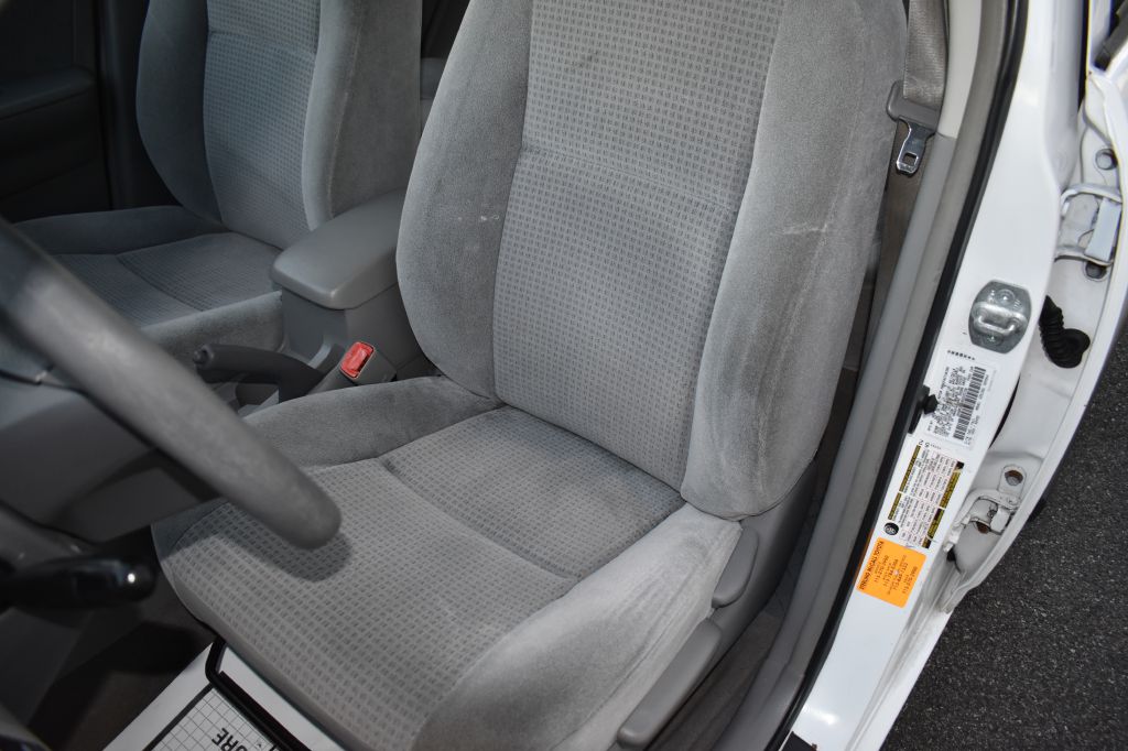 Additional photo of vehicle.