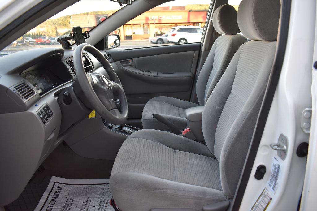 Additional photo of vehicle.
